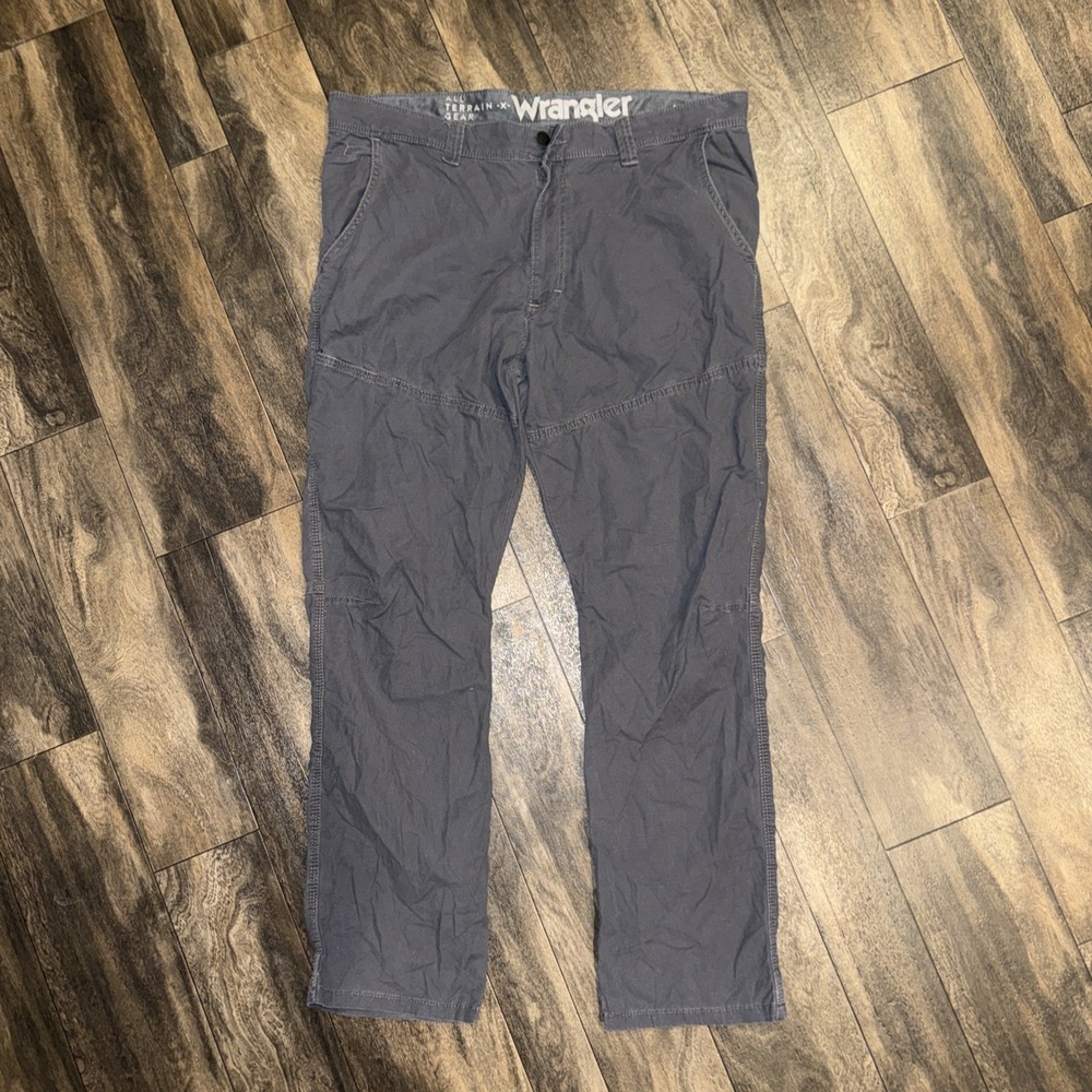 Wrangler ATG X Utility Cargo Hiking Outdoor Pants Men's 38x32 Canvas Grey